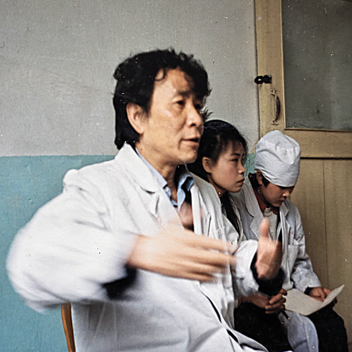 一位精神科医生的人生路-人文川大